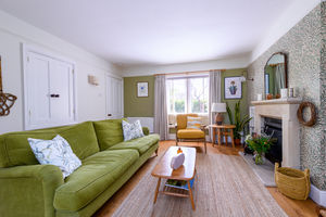 Sitting Room- click for photo gallery